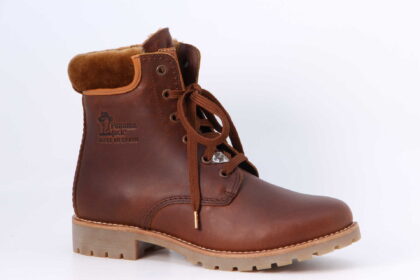 Panama 03 Igloo Travelling cuero