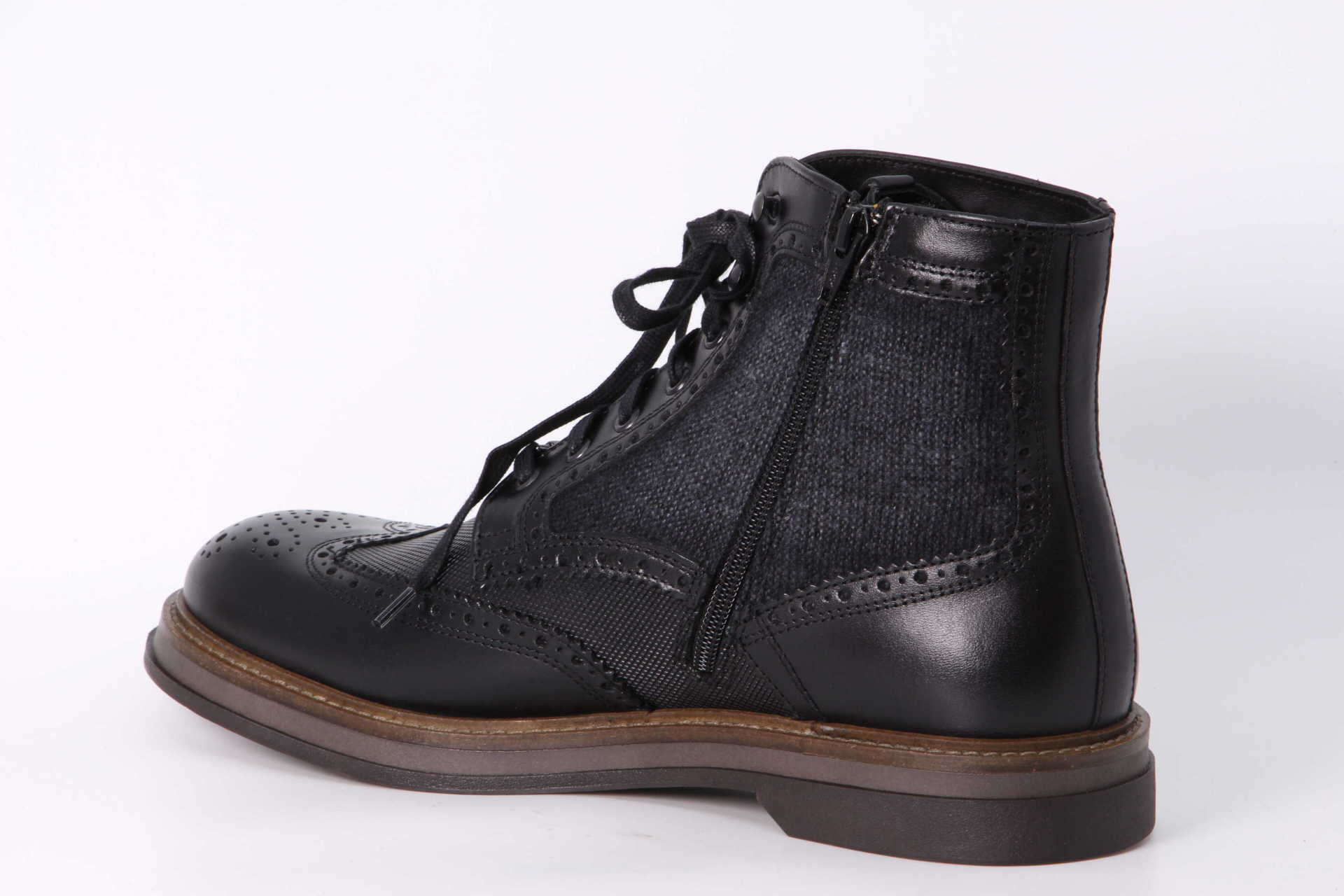 BTR schwarz – Bild 2